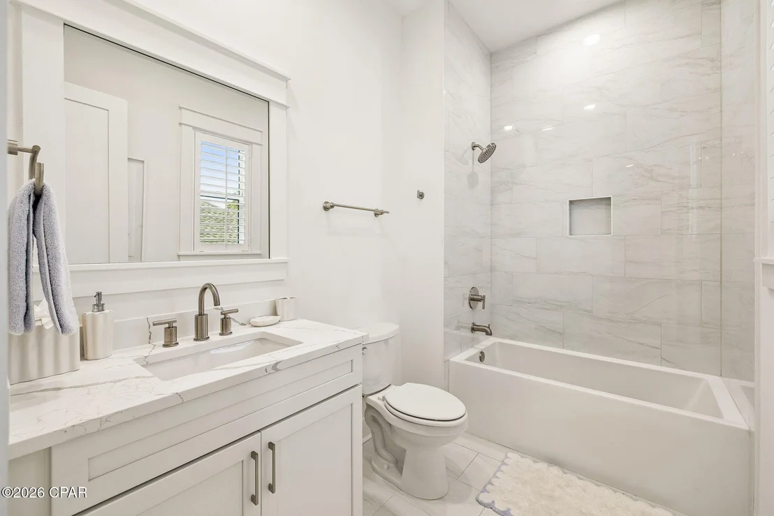 Photo of 113 E Pollard Cove
