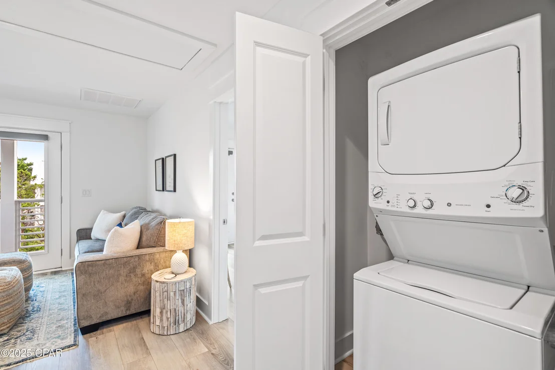 Photo of 150 Grande Pointe Circle