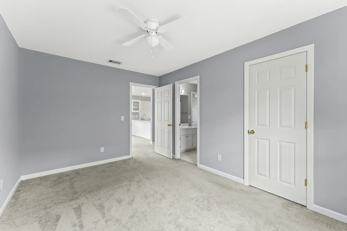Photo of 106 Lakeridge Drive