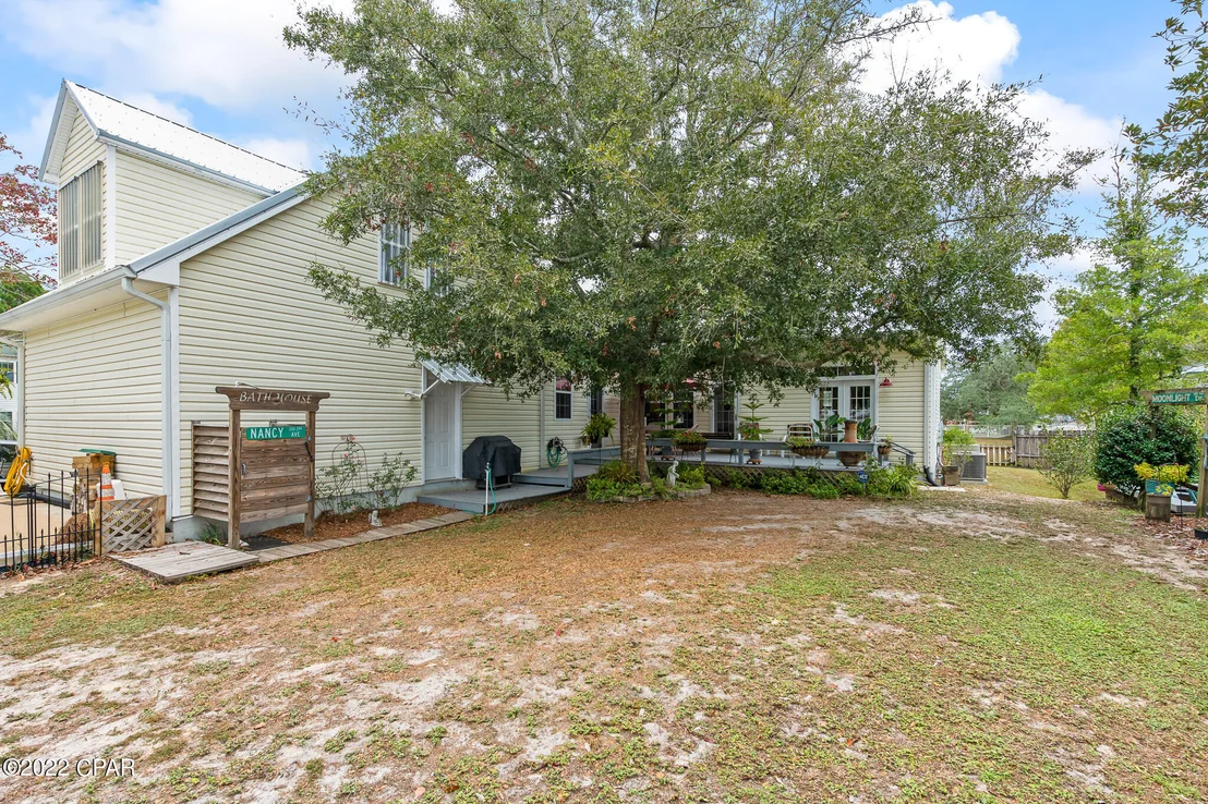 Photo of 121 Moonlight Drive