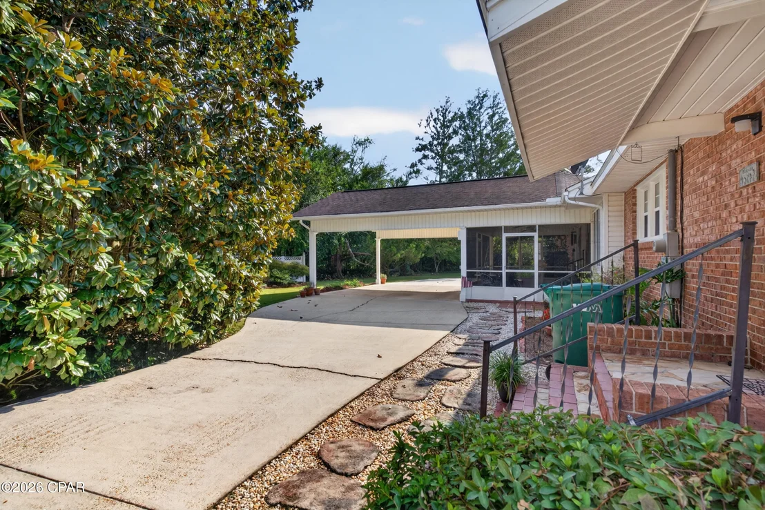Photo of 1309 South Boulevard