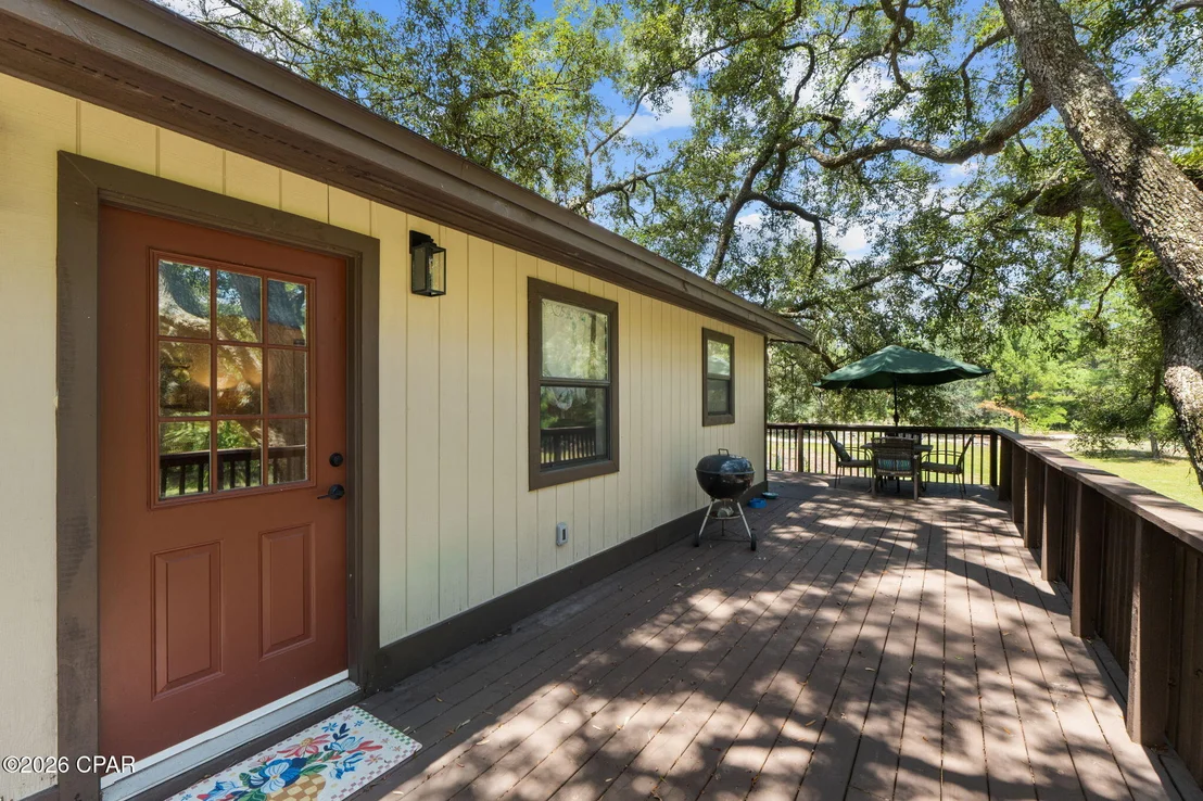 Photo of 3875 River Road