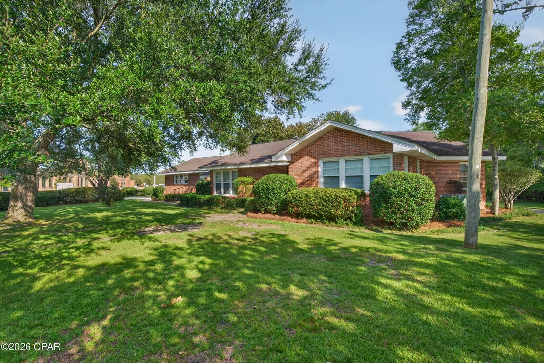 Photo of 1309 South Boulevard