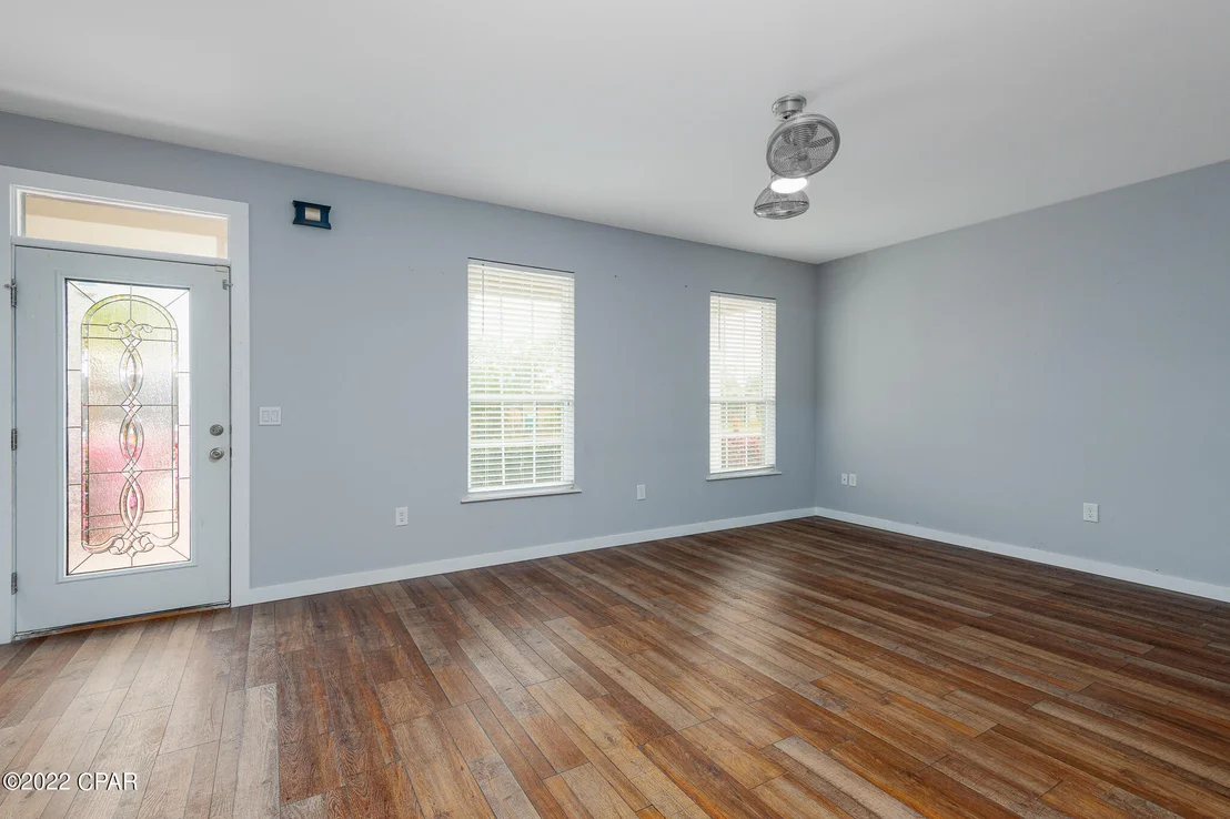 Photo of 4711 Bigleaf Lane