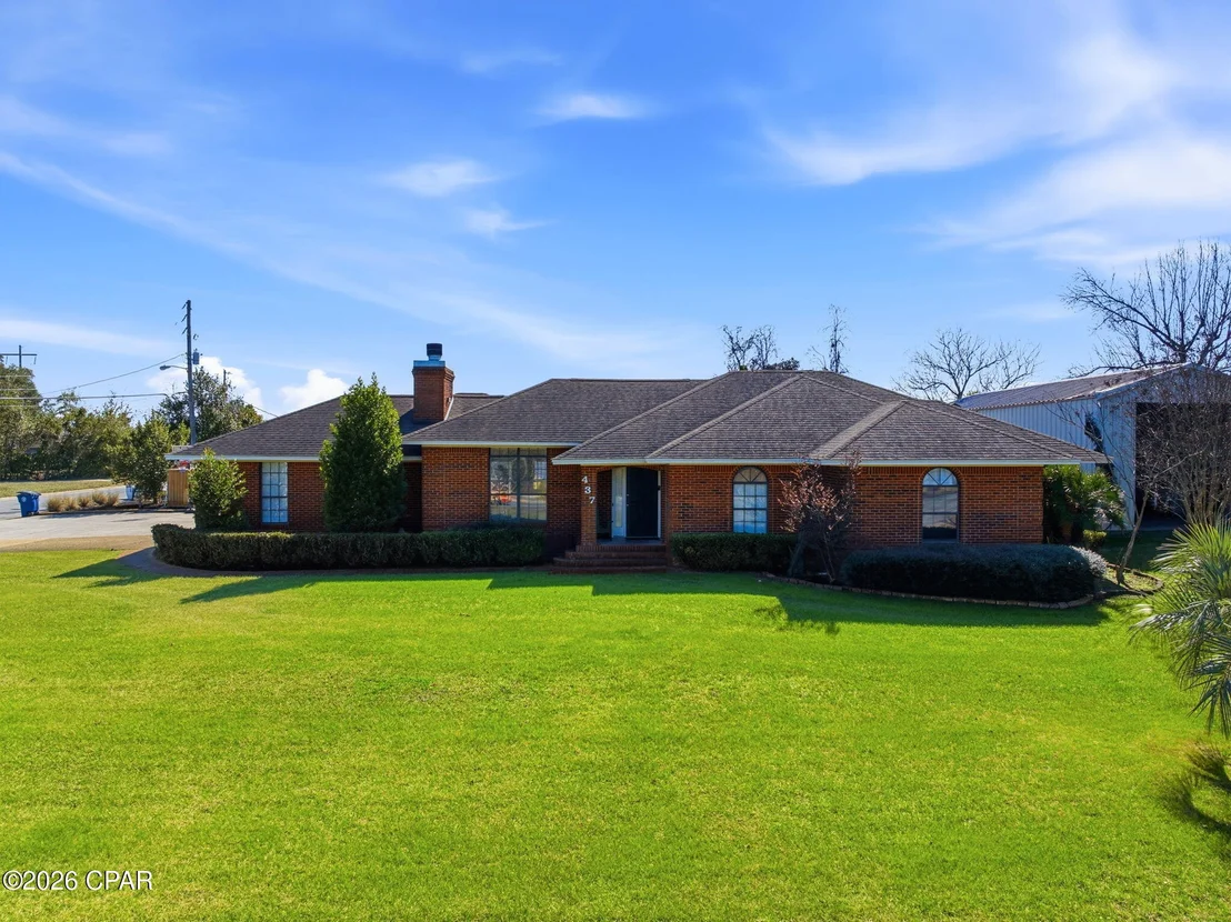 Photo of 437 W Baldwin Road