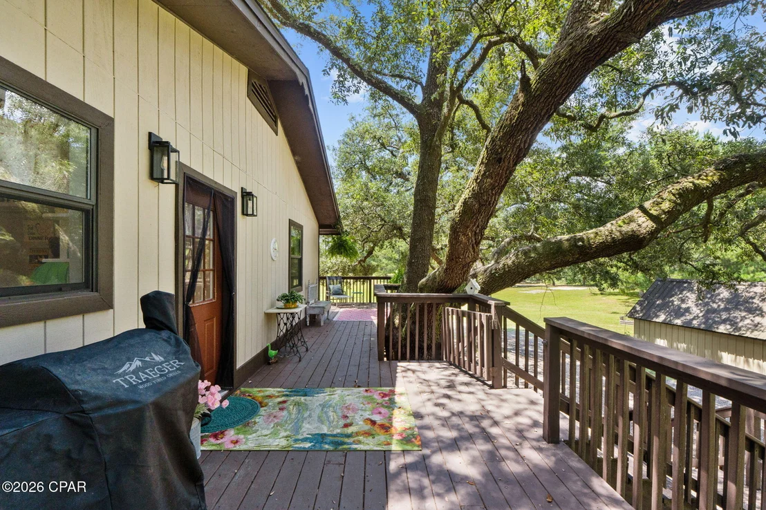 Photo of 3875 River Road