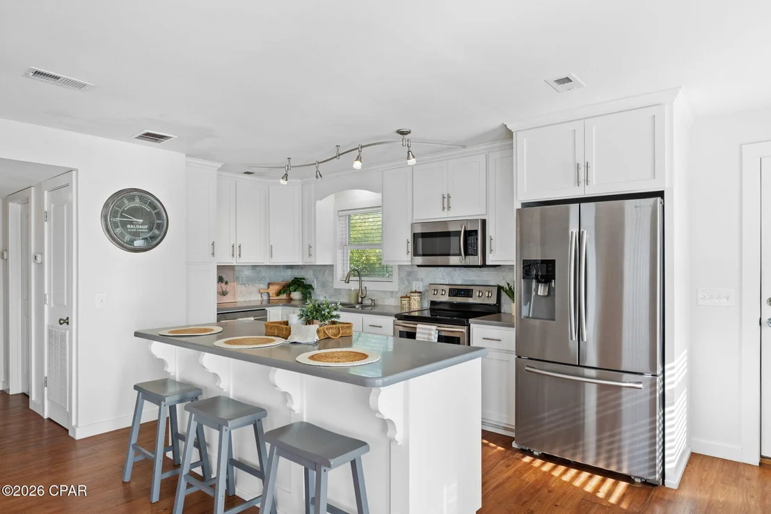 Photo of 6120 Beach Drive