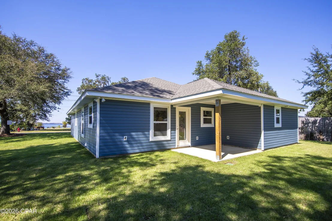 Photo of 308 Blackshear Drive