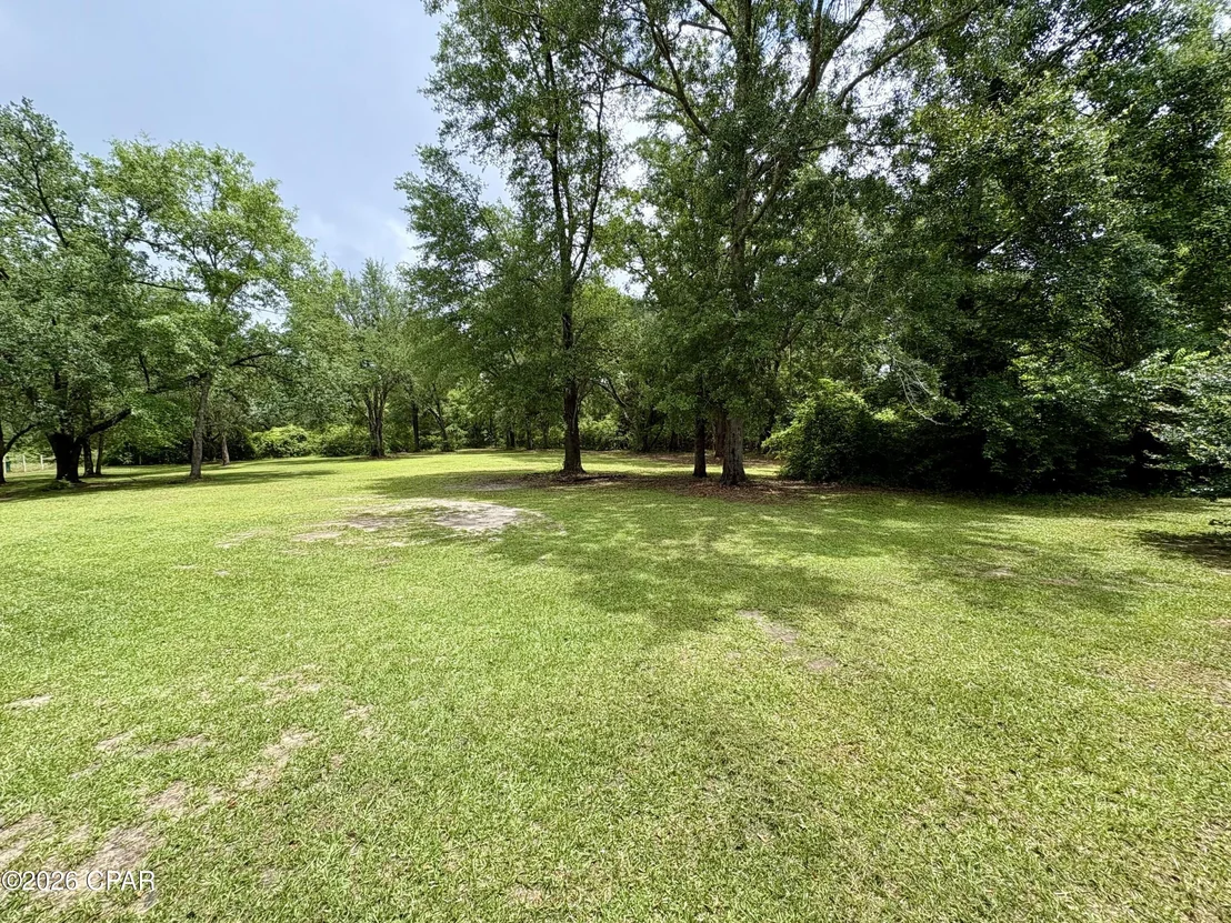 Photo of 1237 Roland Road