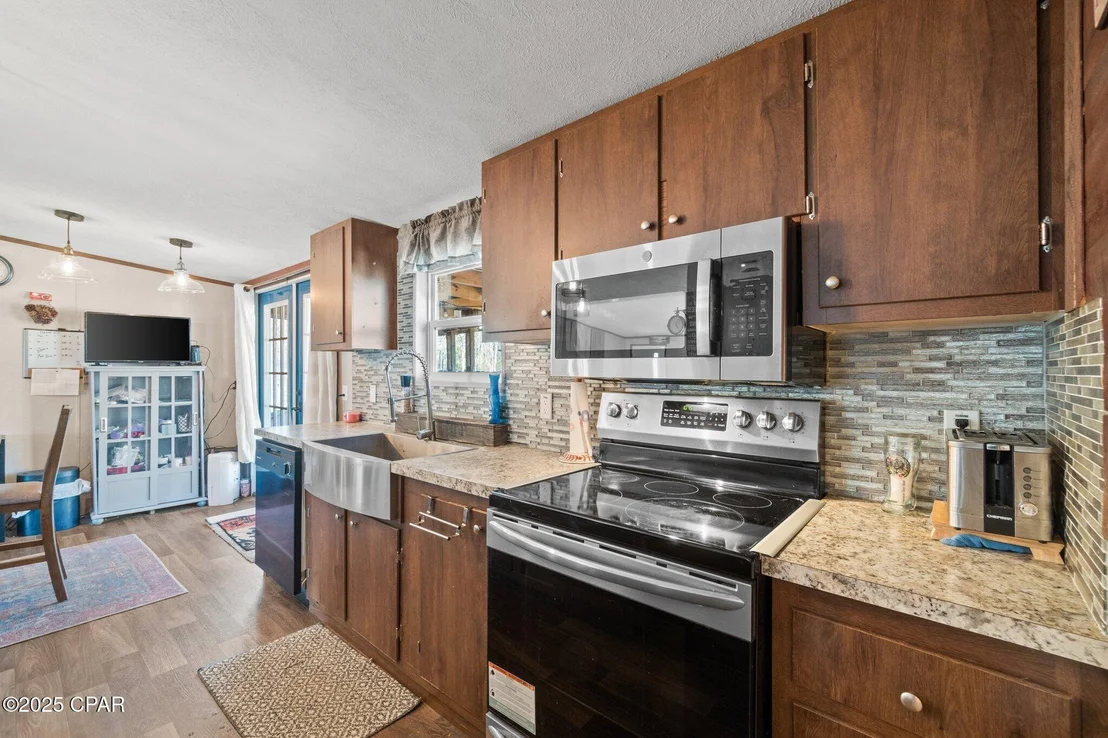 Photo of 1764 Clayton Road