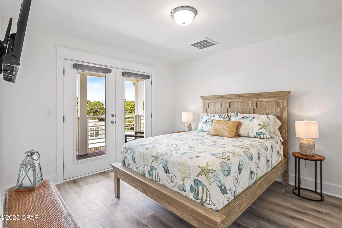 Photo of 150 Grande Pointe Circle