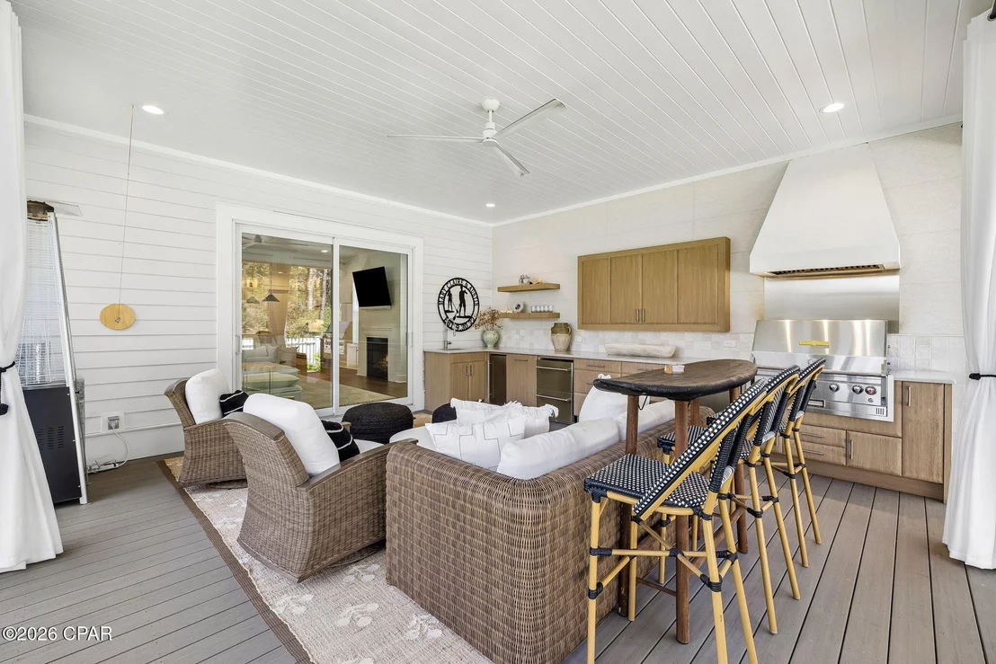 Photo of 113 E Pollard Cove