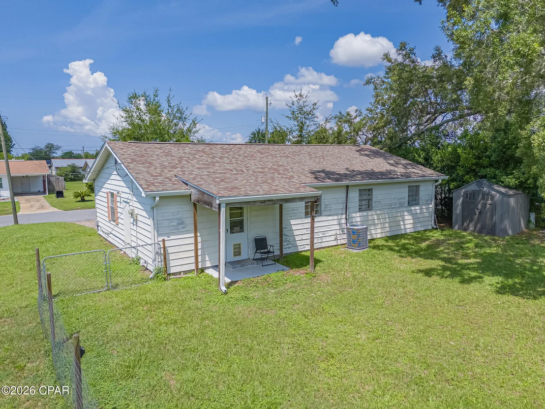 Photo of 910 Nottingham Drive