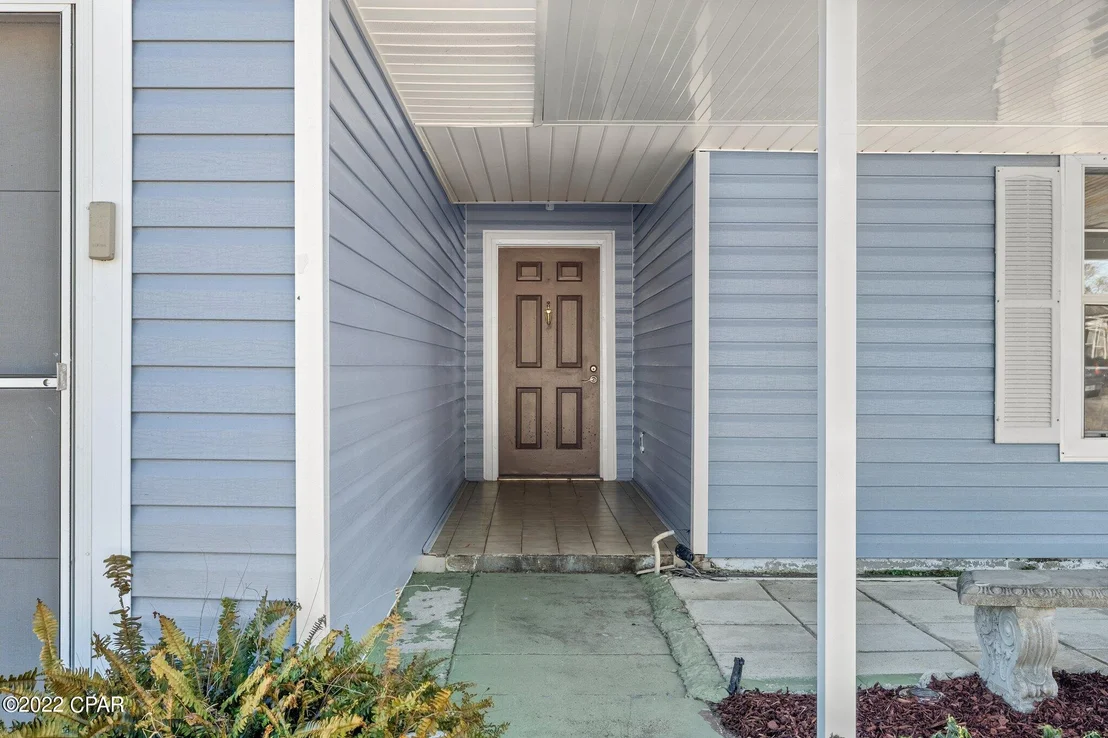 Photo of 7628 Shadow Bay Drive