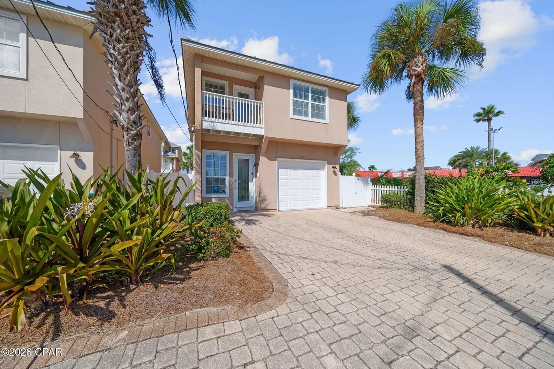 Photo of 7818 Thomas Drive