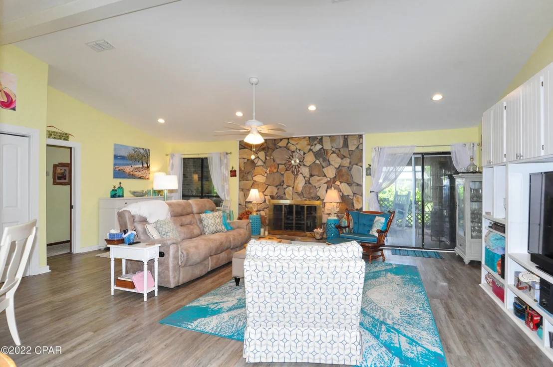 Photo of 329 Moore Drive
