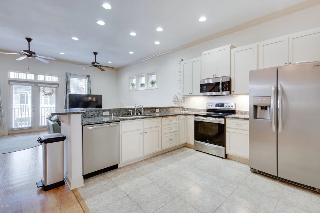 Photo of 6216 Thomas Drive