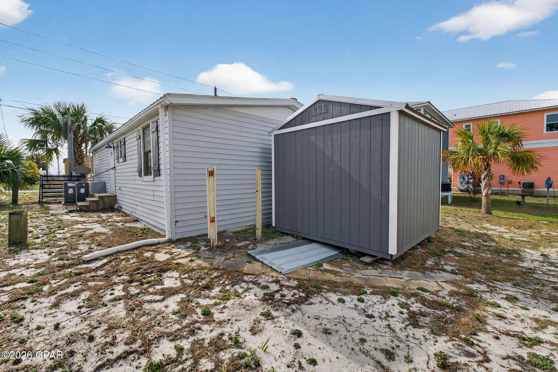 Photo of 714 Oleander Avenue
