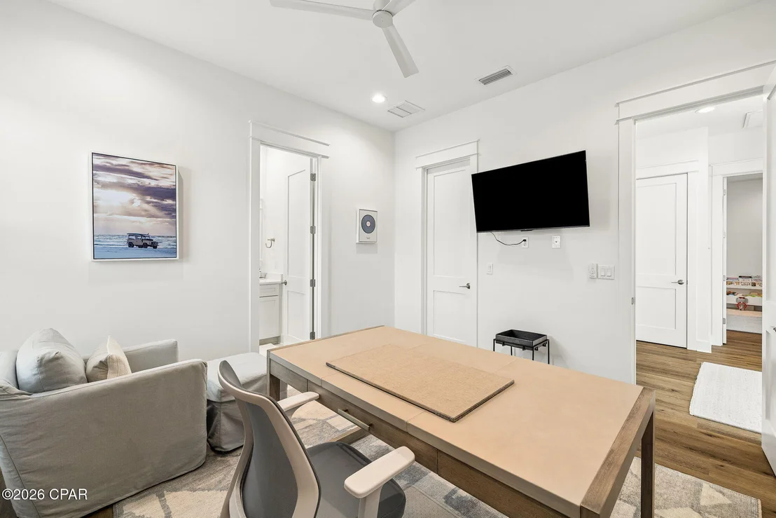 Photo of 113 E Pollard Cove