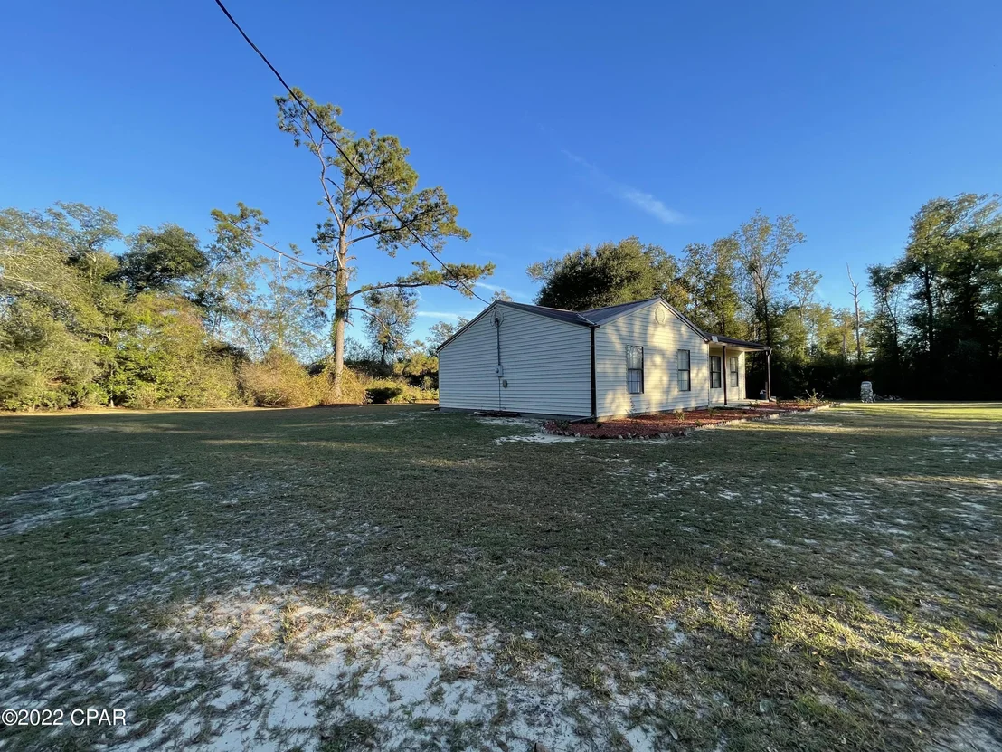 Photo of 2860 Henderson Road