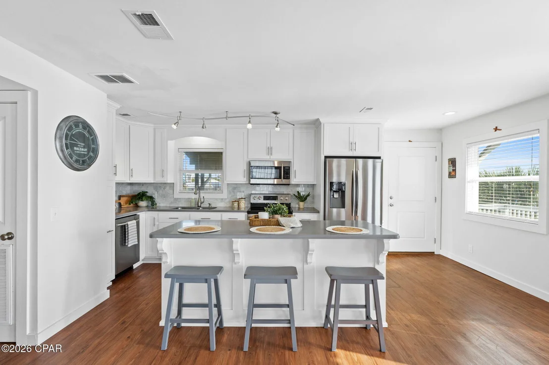 Photo of 6120 Beach Drive