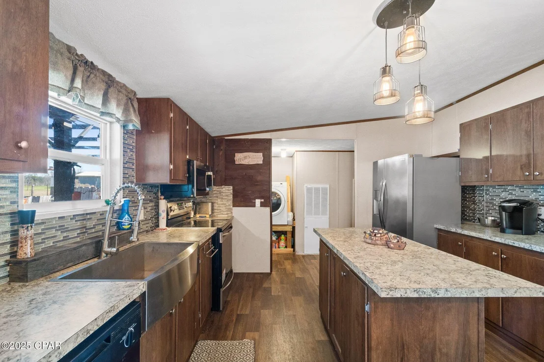 Photo of 1764 Clayton Road