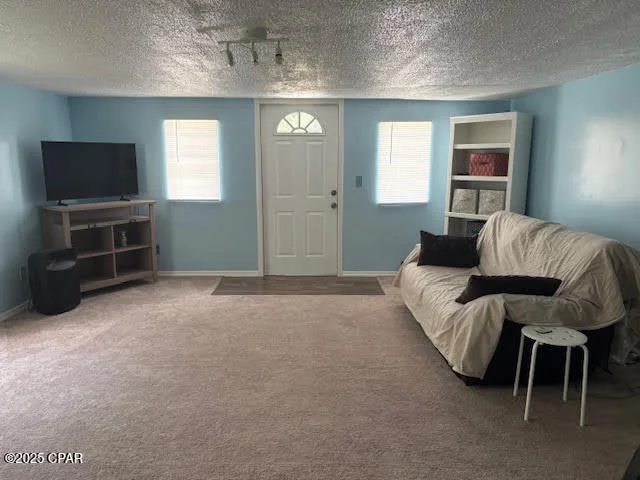 Photo of 4583 Dickson Road