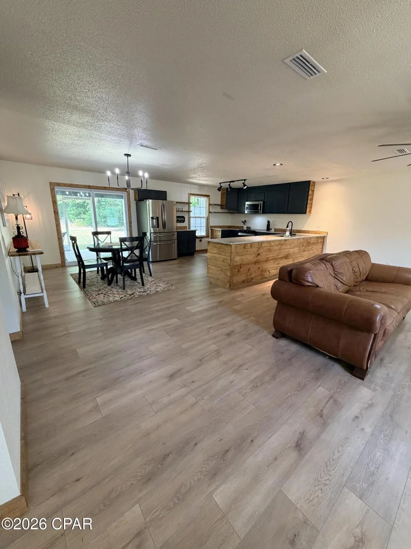 Photo of 5455 11th Street