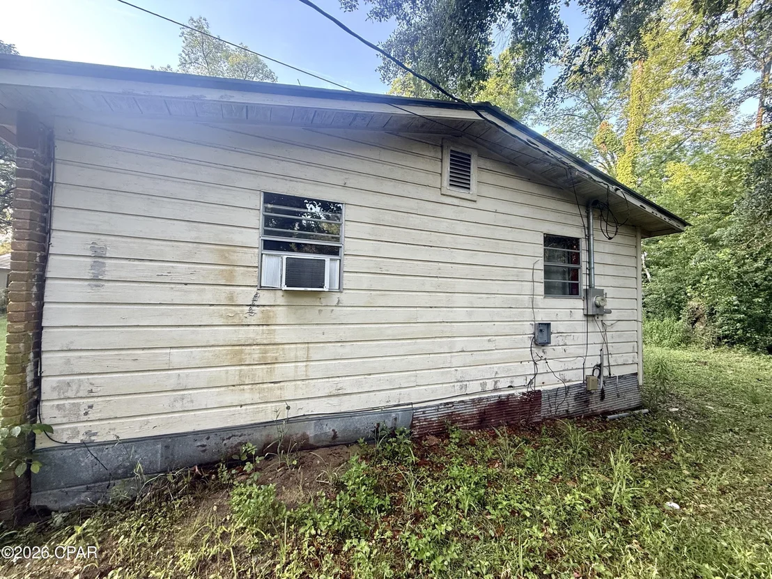 Photo of 2887 Pinecrest Street