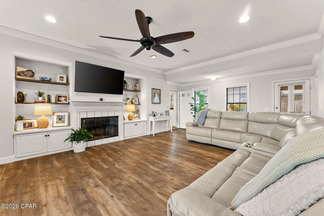 Photo of 437 W Baldwin Road