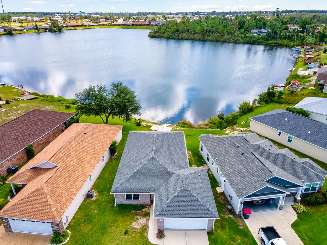 Photo of 106 Lakeridge Drive