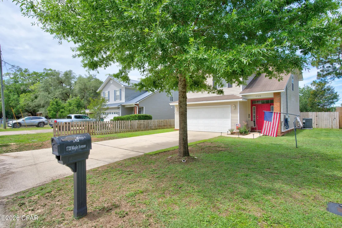 Photo of 1720 Maple Avenue