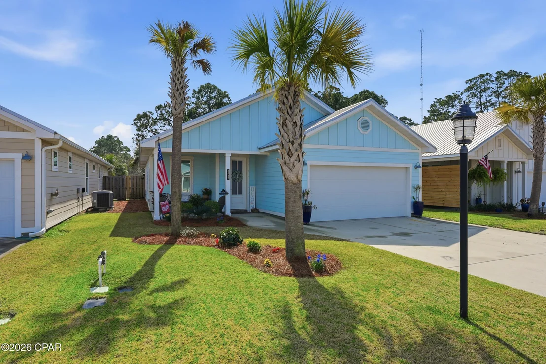 Photo of 8437 Warner Place