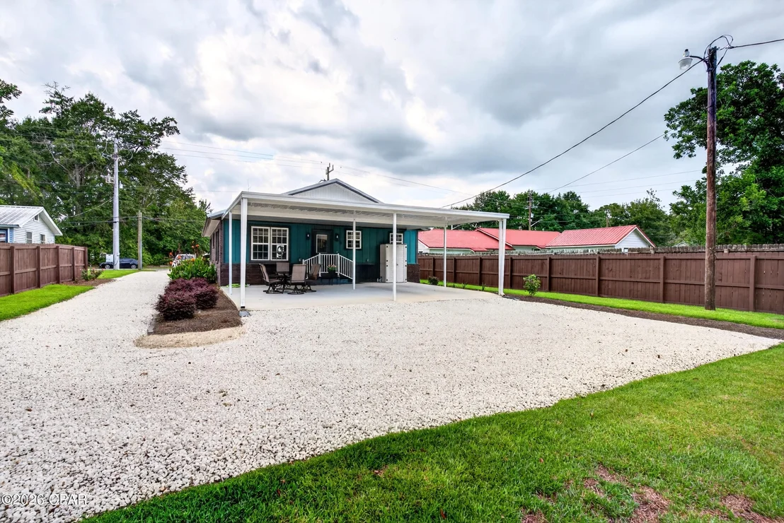 Photo of 717 Sinclair Street
