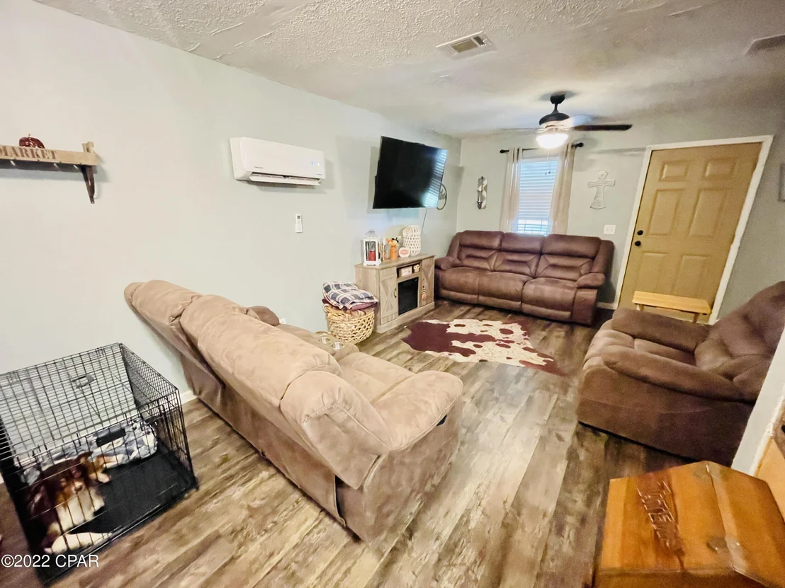 Photo of 2625 Springhill Road