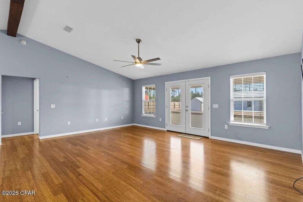 Photo of 561 Lakepointe Drive