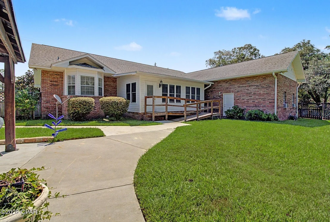 Photo of 5381 College Drive