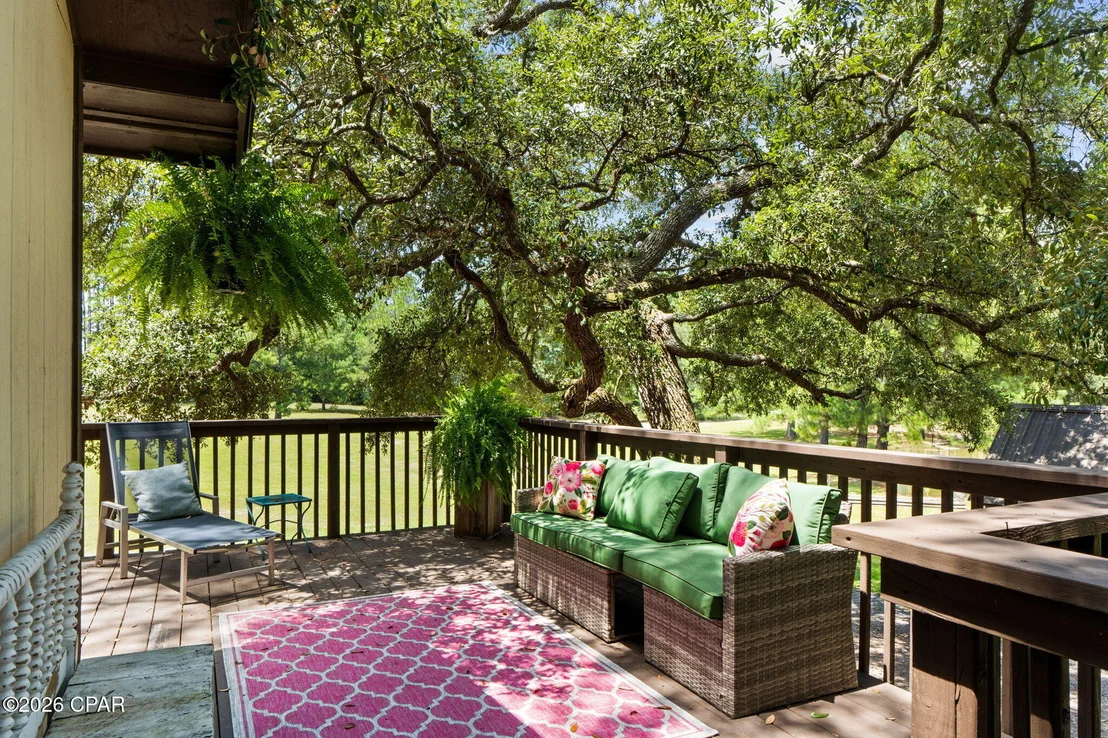 Photo of 3875 River Road