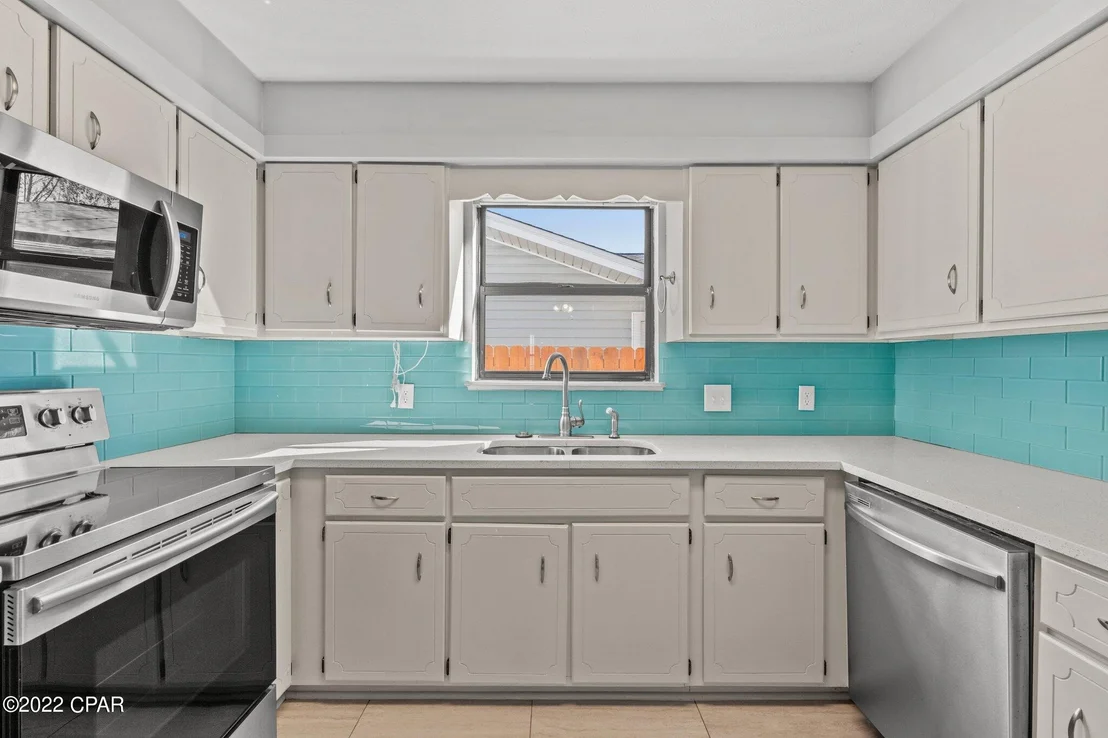 Photo of 7628 Shadow Bay Drive