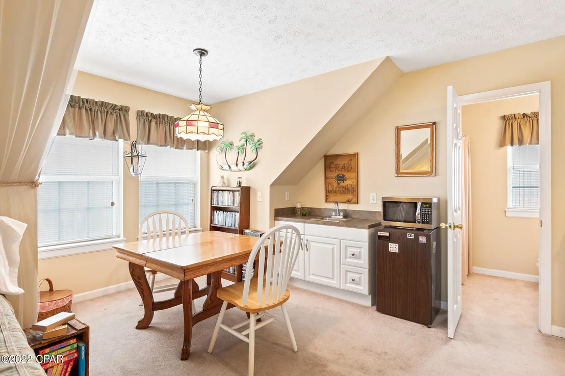 Photo of 121 Moonlight Drive