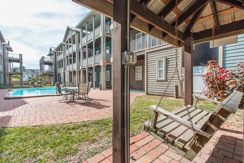 Photo of 6214 THOMAS Drive