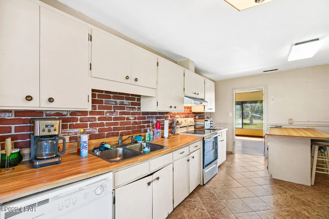Photo of 3724 Shoreline Circle
