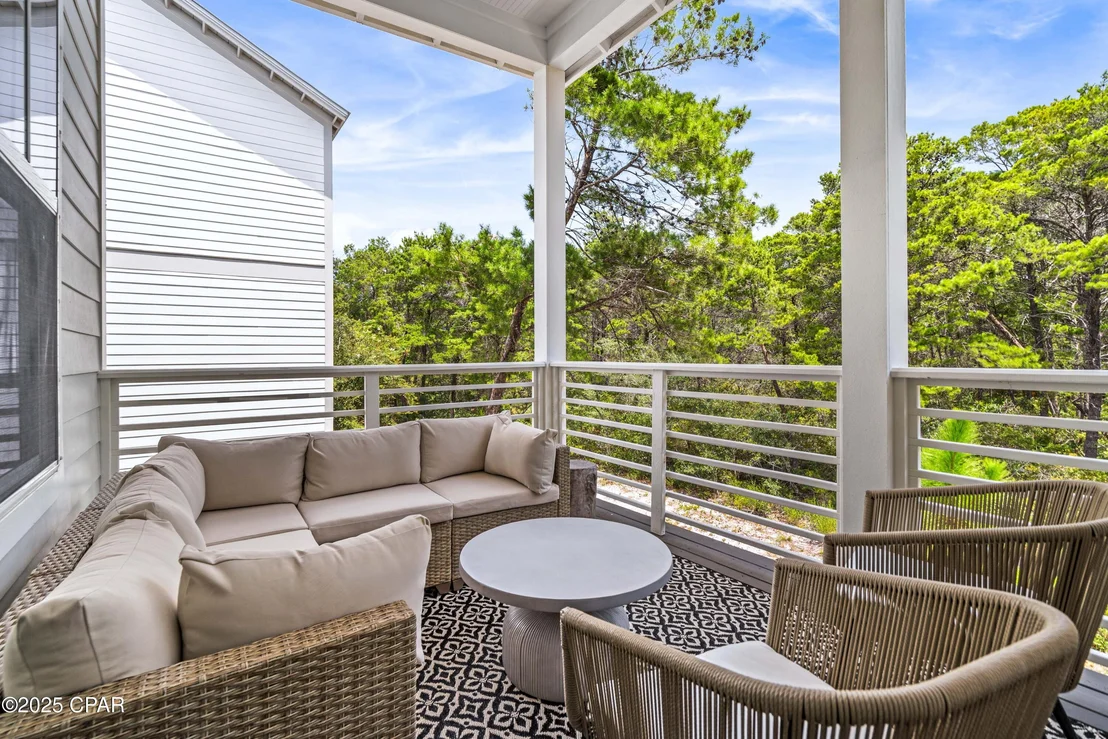 Photo of 150 Grande Pointe Circle