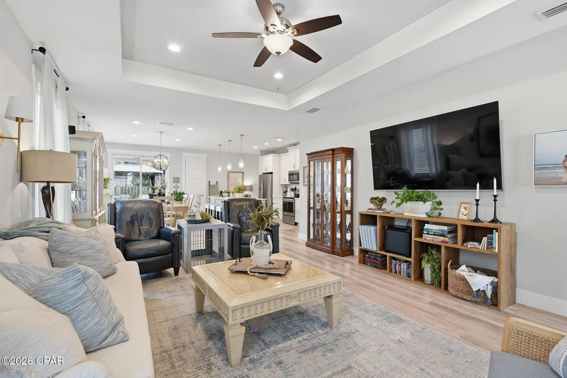 Photo of 8437 Warner Place