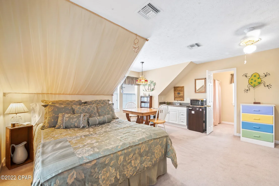 Photo of 121 Moonlight Drive