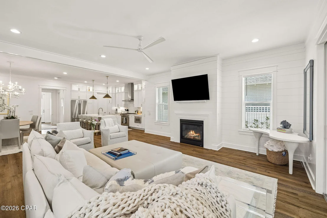 Photo of 113 E Pollard Cove