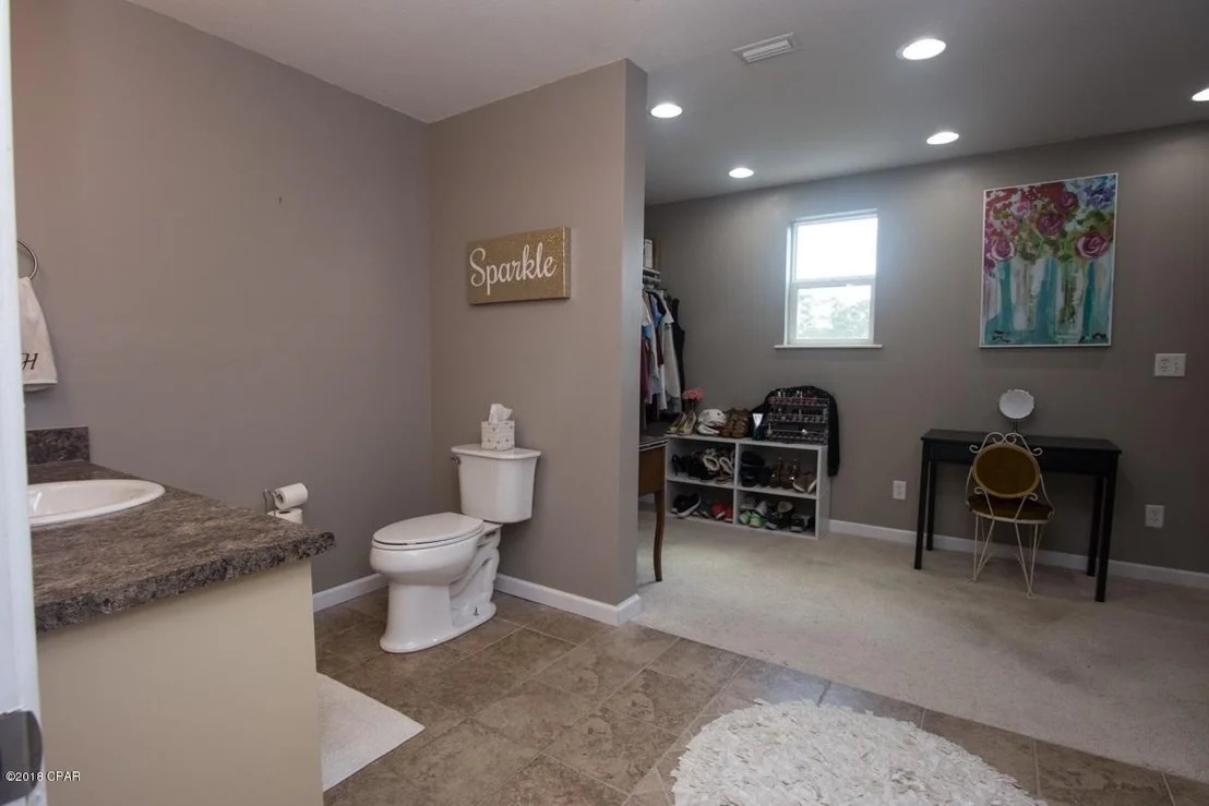 Photo of 4858 CLIFF Road