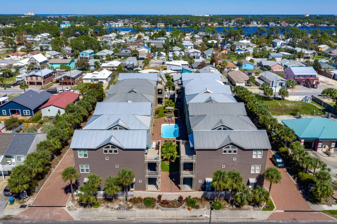 Photo of 6216 Thomas Drive