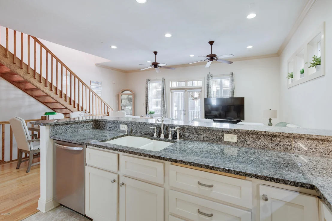 Photo of 6216 Thomas Drive