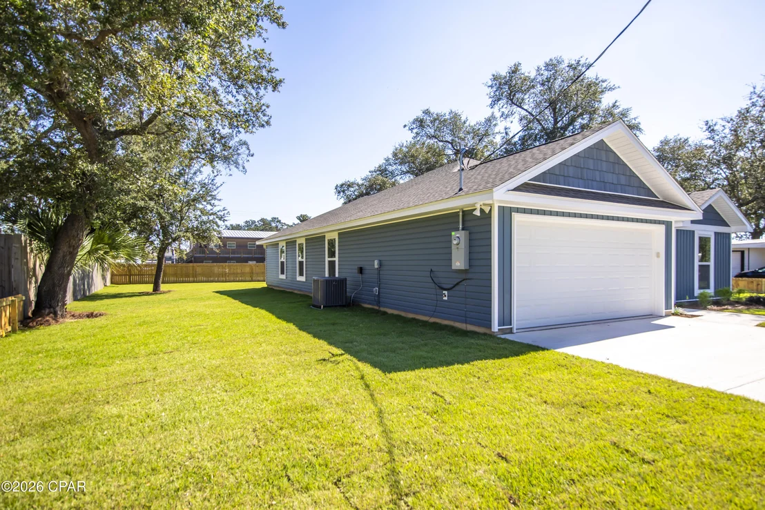 Photo of 308 Blackshear Drive